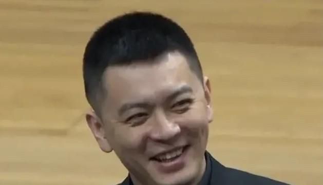 偷偷跟隔壁的男人